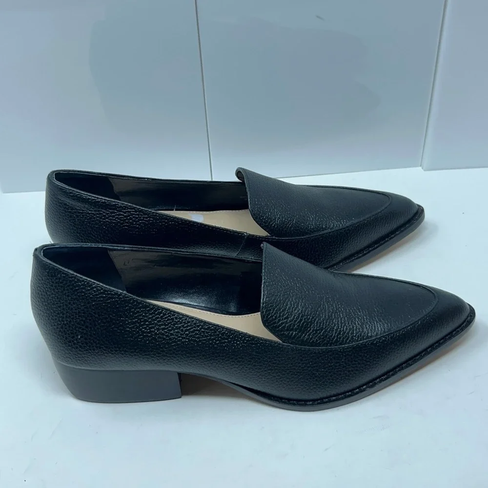 Vince Camuto Womens 7M Black Leather Pointed Stacked Heel Becarda Loafer NWOB